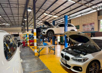 ซ่อมบีเอ็ม