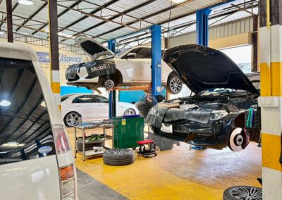 ซ่อมบีเอ็ม