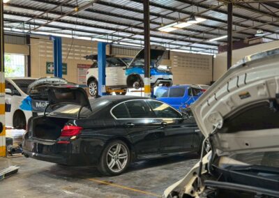 ซ่อมบีเอ็ม